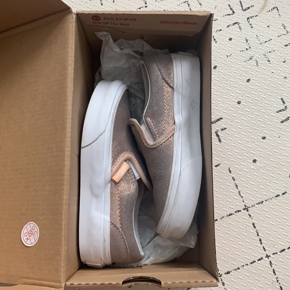 Girls Slip on vans size 10.5 - Picture 6 of 7